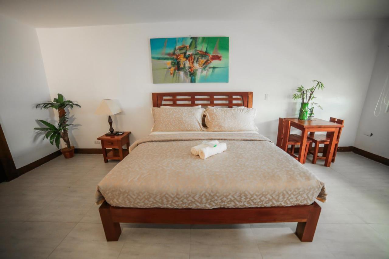 Bataan White Corals Beach Resort Morong  Exterior foto