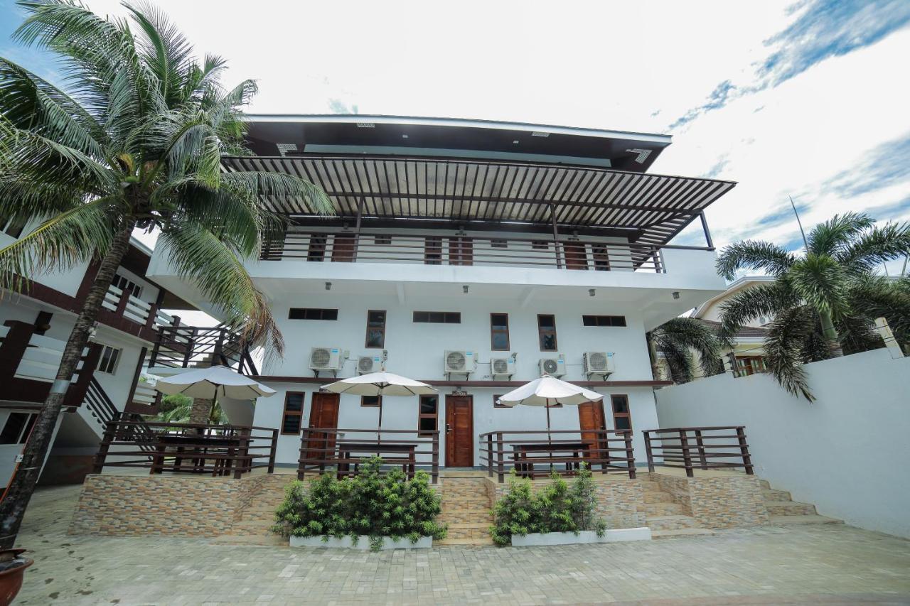 Bataan White Corals Beach Resort Morong  Exterior foto